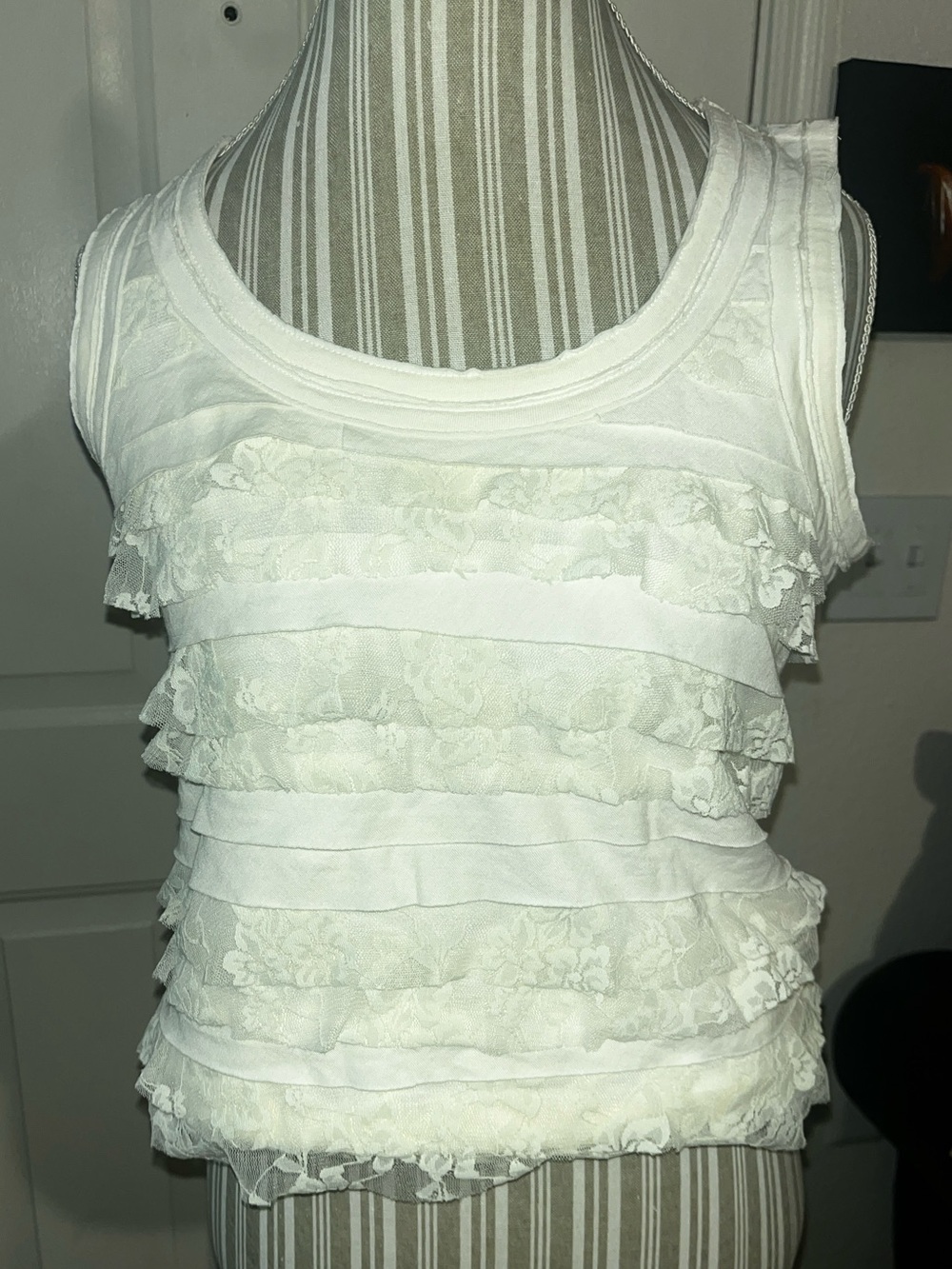 Chico's White Ruffled Lace Tank Top